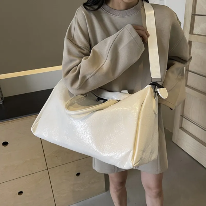 PU Leather Oversize Travel Bag - Image 3