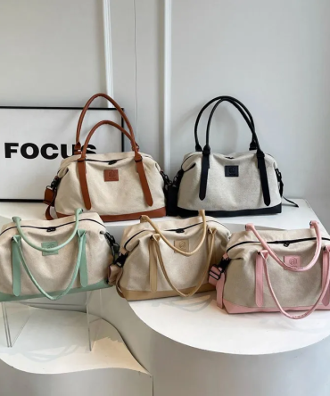 Contrast Travel Bag