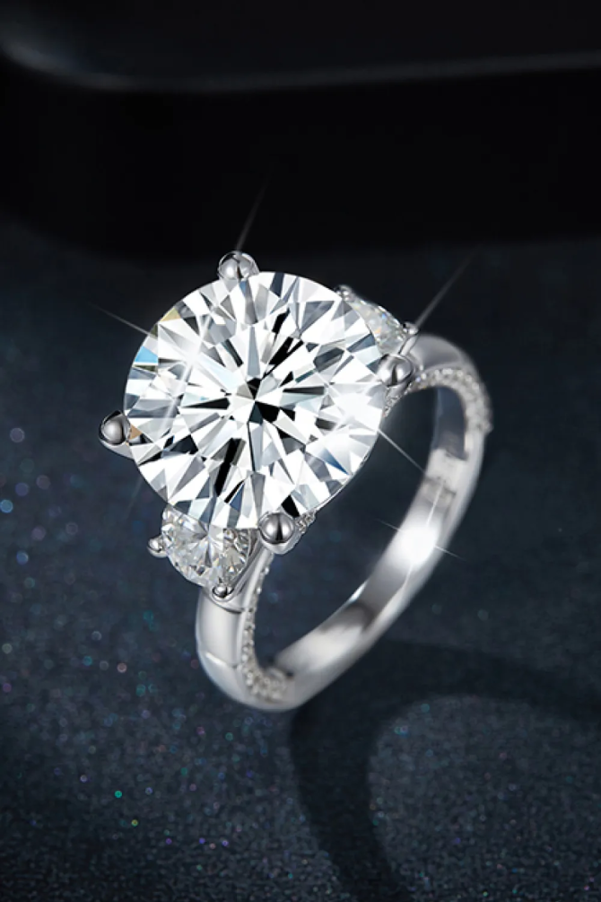 8.6 Carat Moissanite Platinum-Plated Ring - Image 4