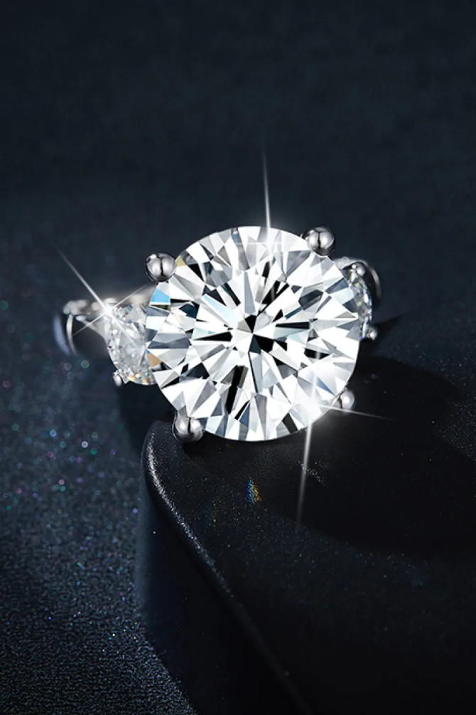 8.6 Carat Moissanite Platinum-Plated Ring - Image 3
