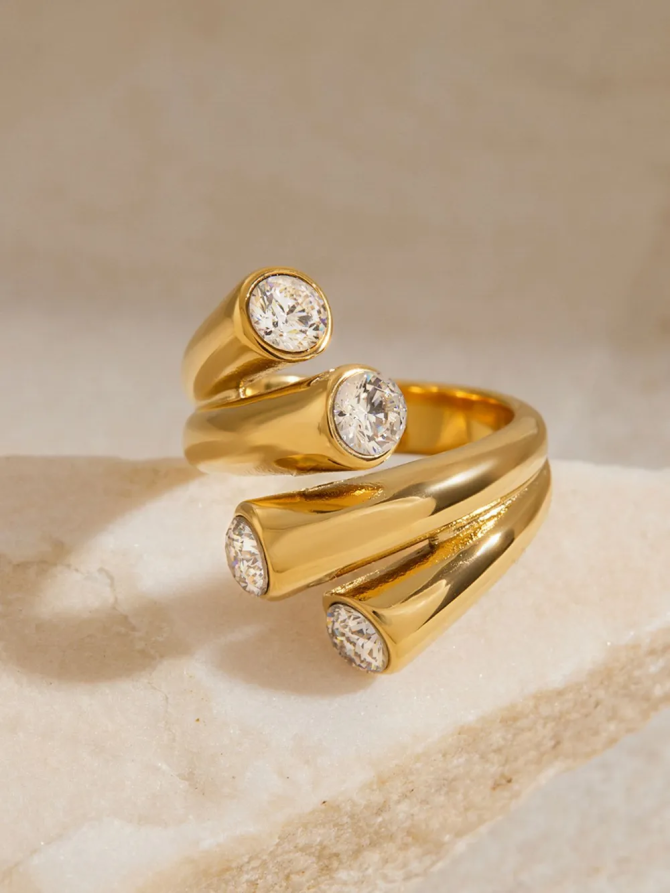 18K Gold-Plated Stainless Steel Inlaid Zircon Ring - Image 4